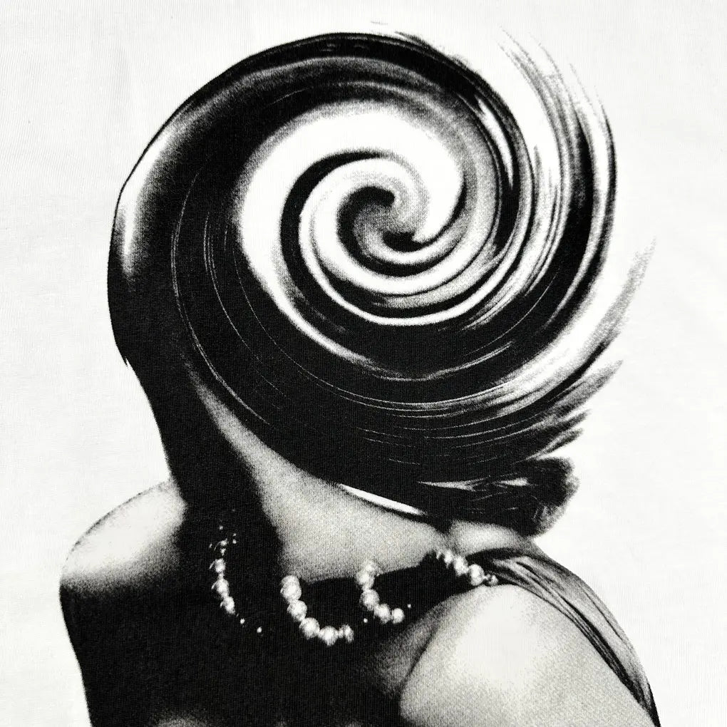 SWIRL LADY