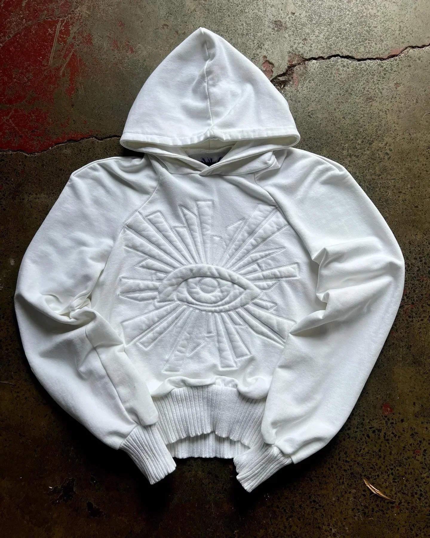 EYE EMBROIDED HOODIE