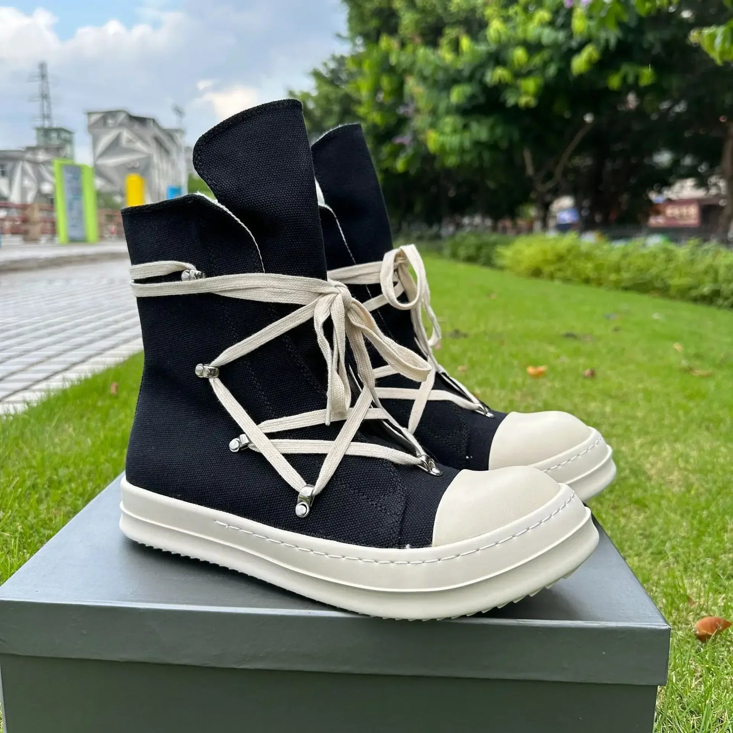 RICK OWENS CROSS LACE